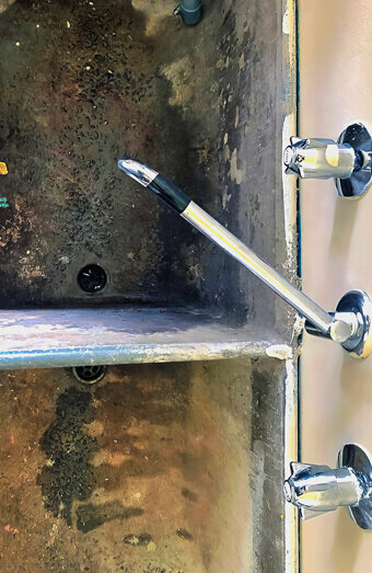 https://blockeddrainsattadale.com.au/uploads/2025/07/blocked-sink-70468.jpg