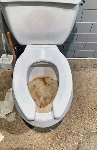 https://blockeddrainsattadale.com.au/uploads/2025/07/blocked-toilet-27776.jpg